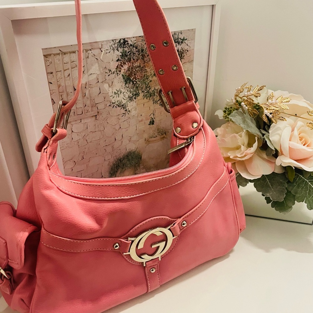 Gucci vintage 2000s pink hobo bag